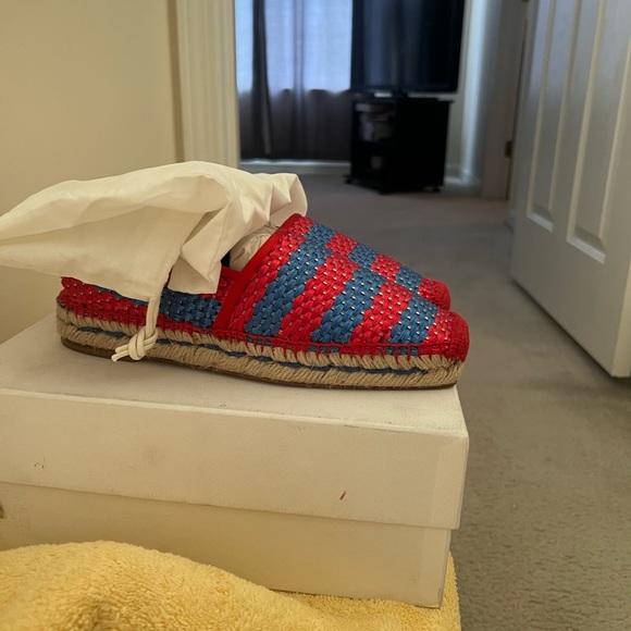 Authentic Balenciaga Espadrilles - Picture 10 of 11